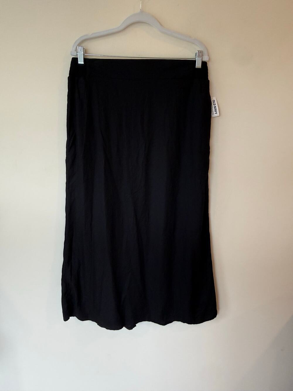 Old Navy Maxi Skirt Women's Large Black Pull On Smocked Elastic Waistband